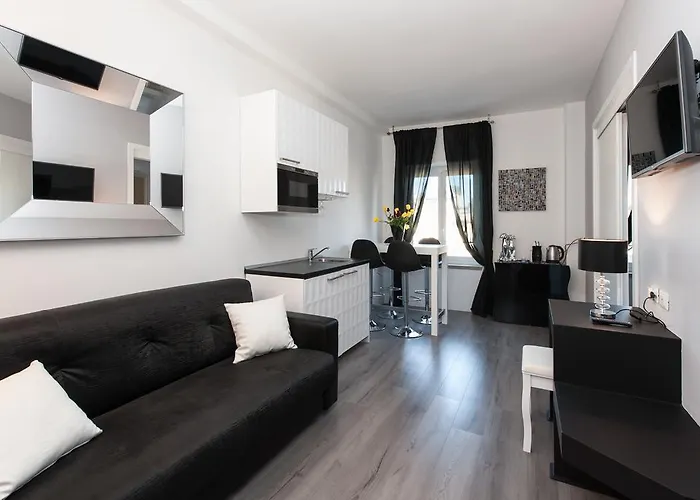 Brunelleschi Holidays 4* Rome