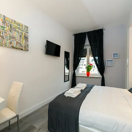Brunelleschi Holidays Rome